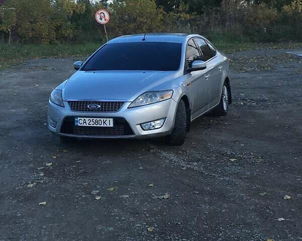 Сірий Форд Мондео, об'ємом двигуна 2.5 л та пробігом 210 тис. км за 6999 $, фото 2 на Automoto.ua