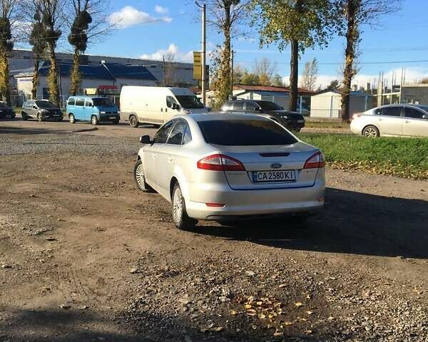 Сірий Форд Мондео, об'ємом двигуна 2.5 л та пробігом 210 тис. км за 6999 $, фото 5 на Automoto.ua