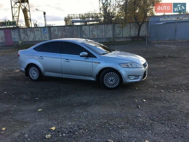 Сірий Форд Мондео, об'ємом двигуна 2.5 л та пробігом 210 тис. км за 6999 $, фото 3 на Automoto.ua