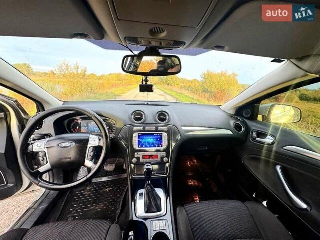 Серый Форд Мондео, объемом двигателя 2.3 л и пробегом 277 тыс. км за 6500 $, фото 11 на Automoto.ua