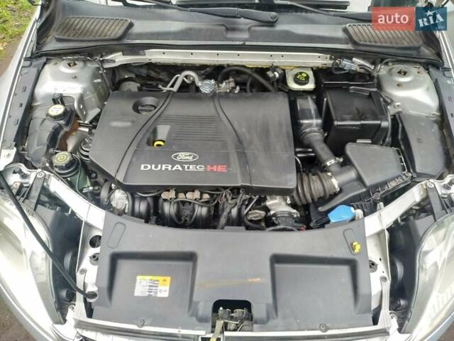 Сірий Форд Мондео, об'ємом двигуна 2.26 л та пробігом 267 тис. км за 4999 $, фото 8 на Automoto.ua