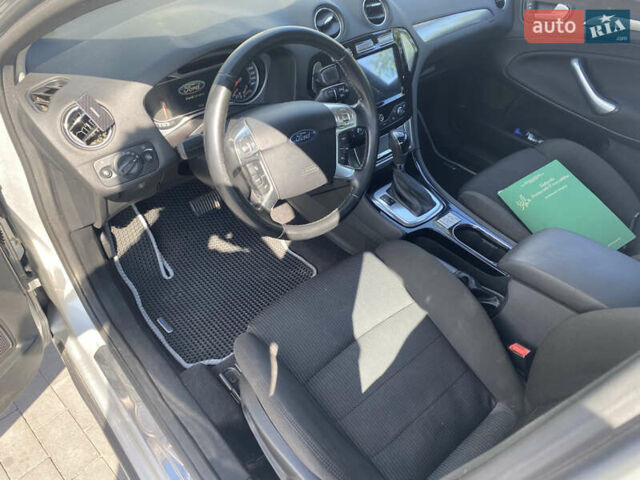 Серый Форд Мондео, объемом двигателя 2.26 л и пробегом 195 тыс. км за 7800 $, фото 9 на Automoto.ua