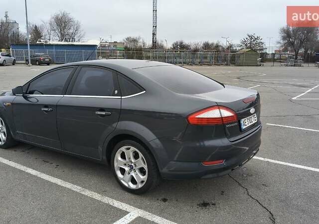 Серый Форд Мондео, объемом двигателя 2.3 л и пробегом 238 тыс. км за 5900 $, фото 8 на Automoto.ua