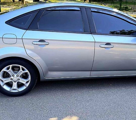 Серый Форд Мондео, объемом двигателя 2 л и пробегом 317 тыс. км за 5700 $, фото 2 на Automoto.ua