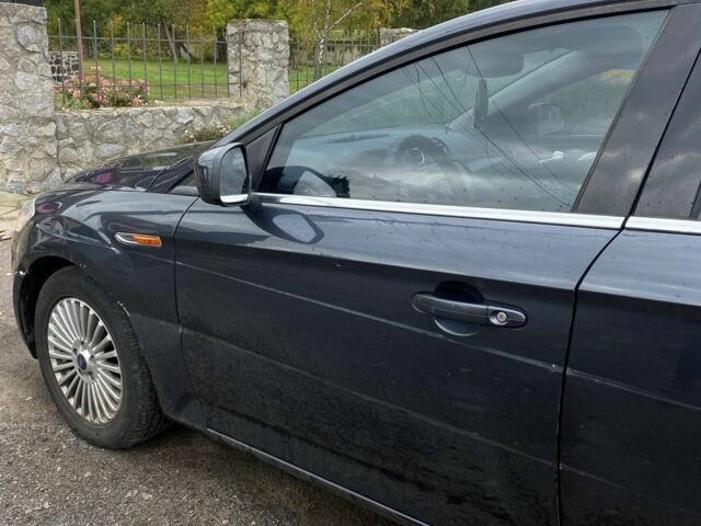 Серый Форд Мондео, объемом двигателя 0 л и пробегом 334 тыс. км за 5300 $, фото 6 на Automoto.ua