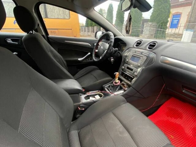 Серый Форд Мондео, объемом двигателя 0 л и пробегом 334 тыс. км за 5300 $, фото 20 на Automoto.ua