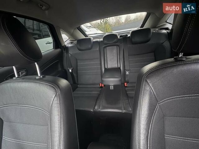 Сірий Форд Мондео, об'ємом двигуна 1.75 л та пробігом 400 тис. км за 6300 $, фото 13 на Automoto.ua