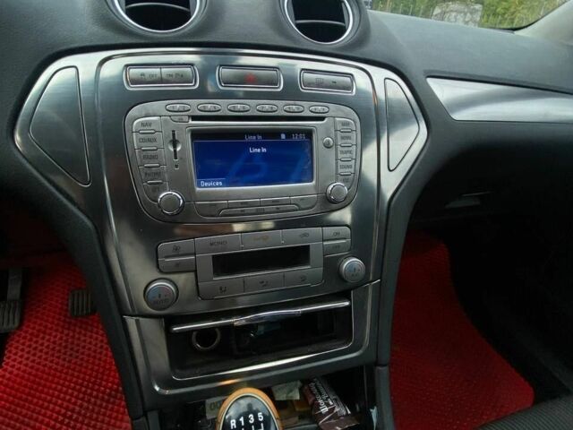 Серый Форд Мондео, объемом двигателя 0 л и пробегом 334 тыс. км за 5300 $, фото 16 на Automoto.ua