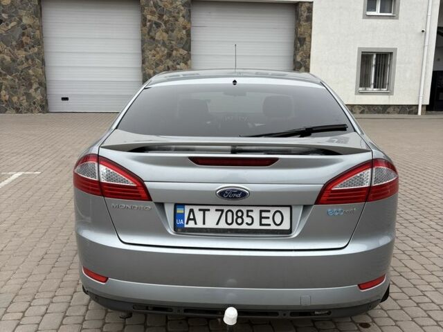 Сірий Форд Мондео, об'ємом двигуна 1.8 л та пробігом 400 тис. км за 6300 $, фото 2 на Automoto.ua