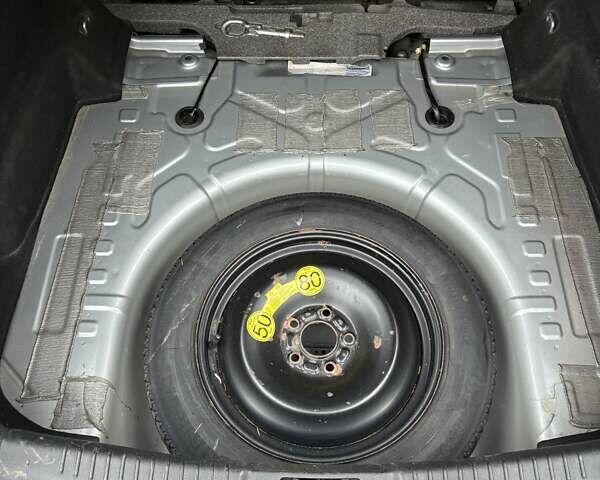 Сірий Форд Мондео, об'ємом двигуна 1.75 л та пробігом 400 тис. км за 6300 $, фото 12 на Automoto.ua