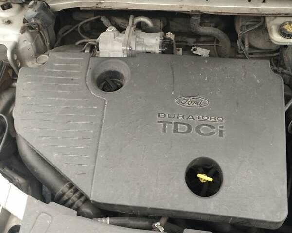 Серый Форд Мондео, объемом двигателя 1.75 л и пробегом 242 тыс. км за 7200 $, фото 9 на Automoto.ua