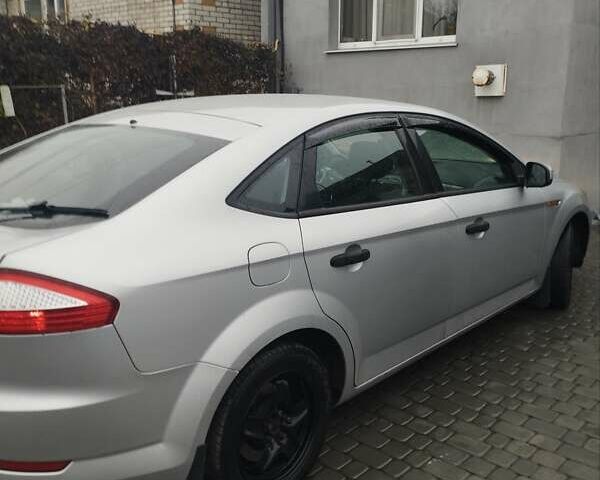 Серый Форд Мондео, объемом двигателя 1.75 л и пробегом 242 тыс. км за 7200 $, фото 3 на Automoto.ua