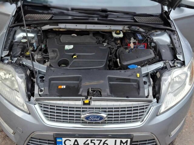 Сірий Форд Мондео, об'ємом двигуна 2 л та пробігом 223 тис. км за 6900 $, фото 15 на Automoto.ua