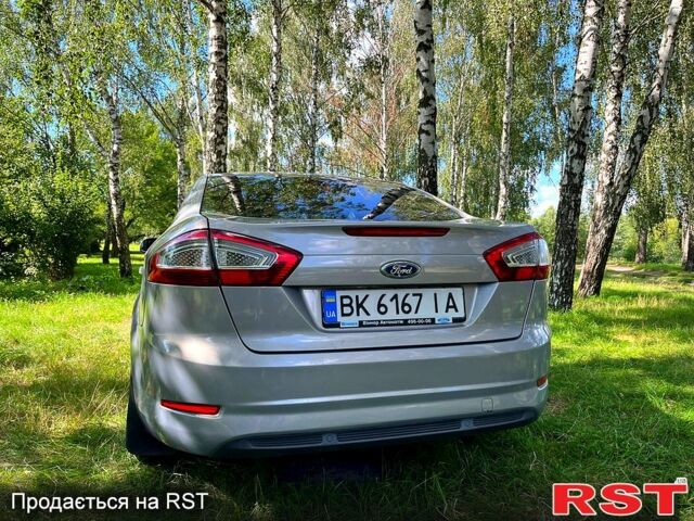 Сірий Форд Мондео, об'ємом двигуна 2 л та пробігом 236 тис. км за 7200 $, фото 7 на Automoto.ua