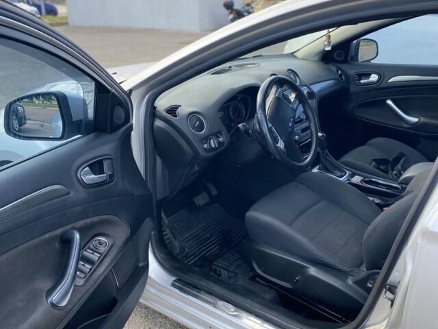 Серый Форд Мондео, объемом двигателя 2.3 л и пробегом 207 тыс. км за 5900 $, фото 8 на Automoto.ua