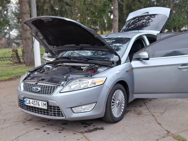 Сірий Форд Мондео, об'ємом двигуна 2 л та пробігом 223 тис. км за 6900 $, фото 16 на Automoto.ua