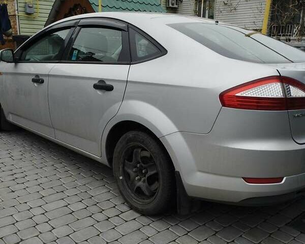 Серый Форд Мондео, объемом двигателя 1.75 л и пробегом 242 тыс. км за 7200 $, фото 2 на Automoto.ua