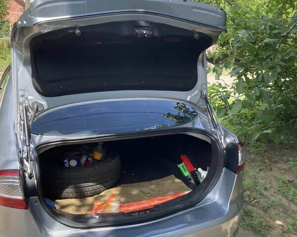 Сірий Форд Мондео, об'ємом двигуна 2 л та пробігом 265 тис. км за 10500 $, фото 9 на Automoto.ua