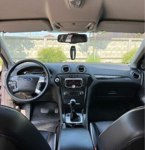 Серый Форд Мондео, объемом двигателя 2 л и пробегом 192 тыс. км за 7300 $, фото 8 на Automoto.ua