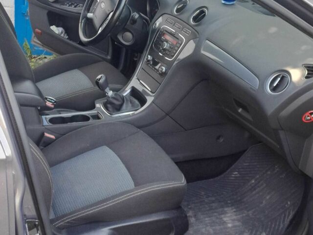 Сірий Форд Мондео, об'ємом двигуна 1.6 л та пробігом 182 тис. км за 8500 $, фото 10 на Automoto.ua