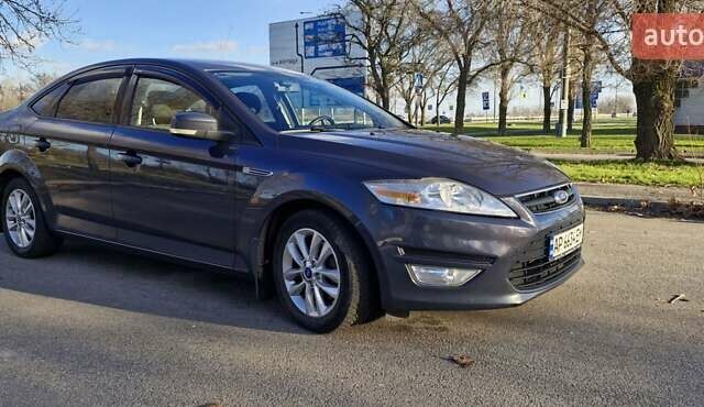 Серый Форд Мондео, объемом двигателя 1.6 л и пробегом 120 тыс. км за 8500 $, фото 1 на Automoto.ua