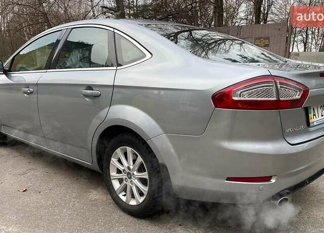 Серый Форд Мондео, объемом двигателя 2 л и пробегом 145 тыс. км за 9700 $, фото 2 на Automoto.ua