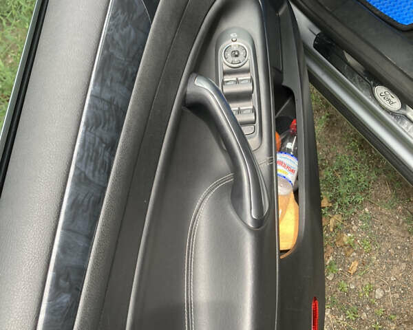 Сірий Форд Мондео, об'ємом двигуна 2 л та пробігом 265 тис. км за 10500 $, фото 4 на Automoto.ua