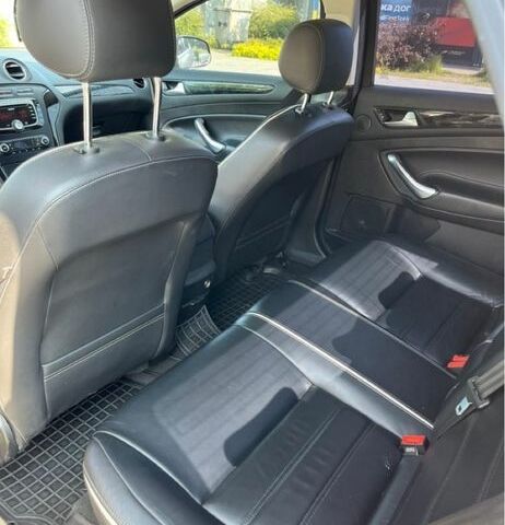 Серый Форд Мондео, объемом двигателя 2 л и пробегом 192 тыс. км за 7300 $, фото 3 на Automoto.ua