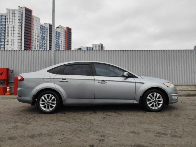 Сірий Форд Мондео, об'ємом двигуна 1.6 л та пробігом 219 тис. км за 6500 $, фото 6 на Automoto.ua