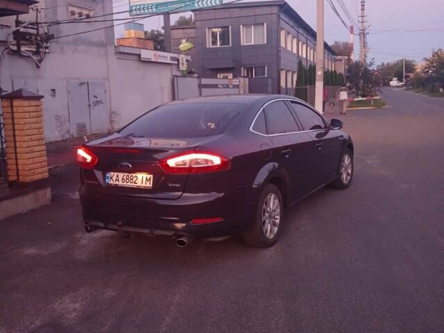 Сірий Форд Мондео, об'ємом двигуна 2 л та пробігом 269 тис. км за 6400 $, фото 11 на Automoto.ua