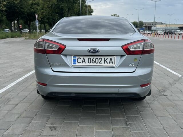 Сірий Форд Мондео, об'ємом двигуна 1.6 л та пробігом 211 тис. км за 7300 $, фото 5 на Automoto.ua