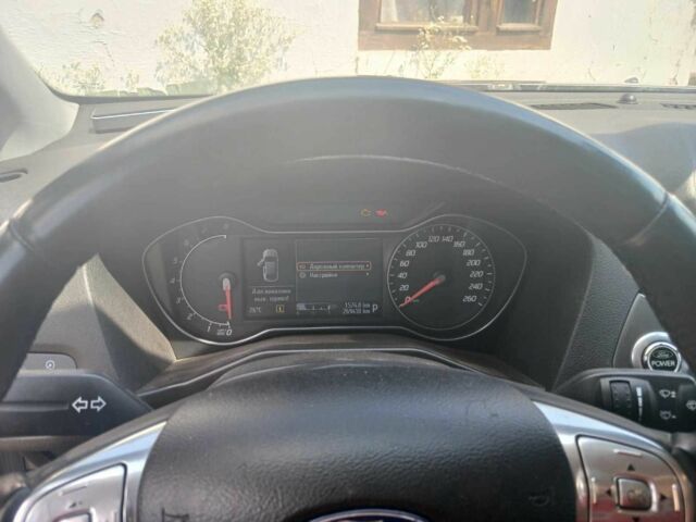 Сірий Форд Мондео, об'ємом двигуна 2 л та пробігом 269 тис. км за 6400 $, фото 13 на Automoto.ua