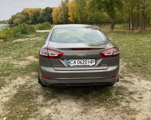 Форд Мондео 2012 в Черкассах на Automoto.ua Серый Форд Мондео, объемом двигателя 1.6 л и пробегом 155 тыс. км за 7000 $, фото 5 на Automoto.ua