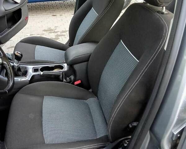 Серый Форд Мондео, объемом двигателя 2 л и пробегом 180 тыс. км за 10000 $, фото 22 на Automoto.ua