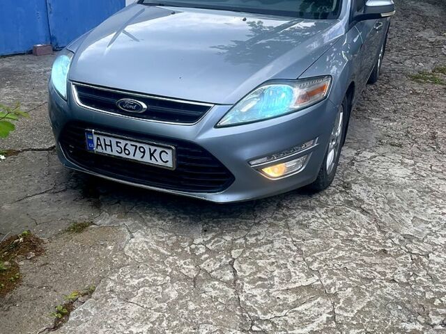 Сірий Форд Мондео, об'ємом двигуна 1.6 л та пробігом 300 тис. км за 7500 $, фото 7 на Automoto.ua