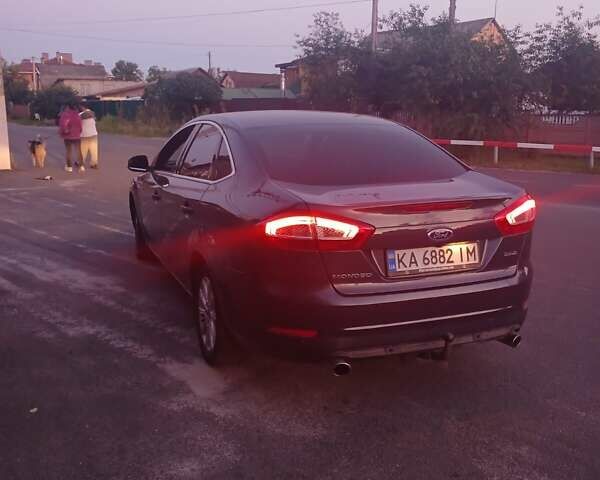 Серый Форд Мондео, объемом двигателя 2 л и пробегом 209 тыс. км за 6300 $, фото 11 на Automoto.ua