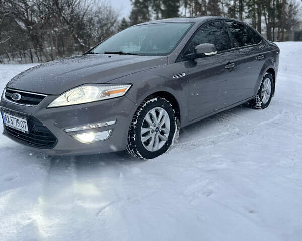 Серый Форд Мондео, объемом двигателя 1.6 л и пробегом 84 тыс. км за 9800 $, фото 5 на Automoto.ua