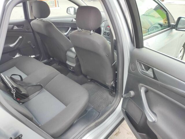 Форд Мондео 2012 в Черновцах на Automoto.ua Серый Форд Мондео, объемом двигателя 1.6 л и пробегом 66 тыс. км за 8200 $, фото 10 на Automoto.ua