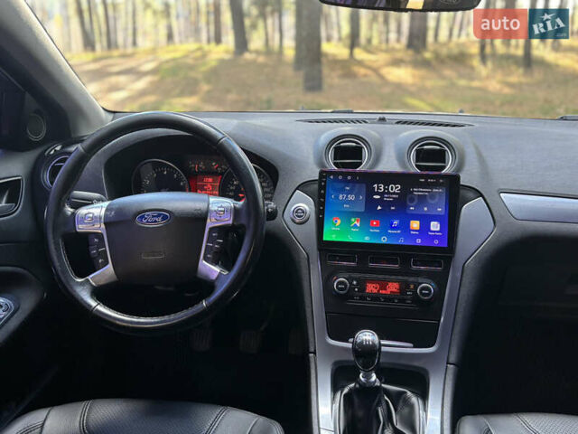 Серый Форд Мондео, объемом двигателя 1.6 л и пробегом 153 тыс. км за 8900 $, фото 8 на Automoto.ua