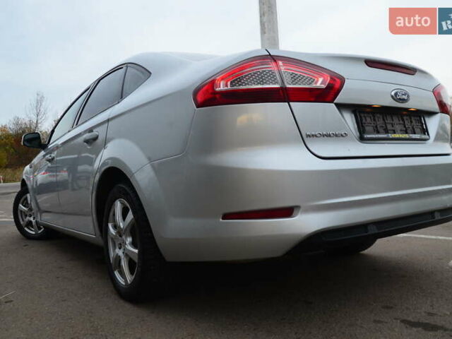 Серый Форд Мондео, объемом двигателя 2 л и пробегом 206 тыс. км за 7750 $, фото 27 на Automoto.ua