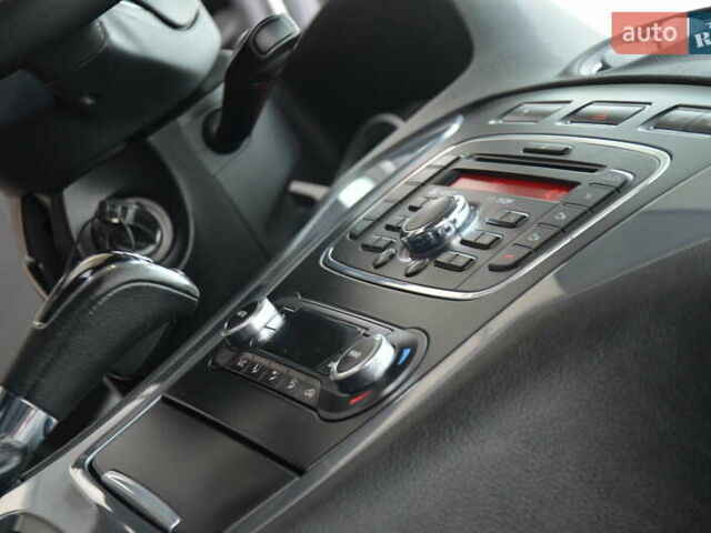 Серый Форд Мондео, объемом двигателя 2 л и пробегом 206 тыс. км за 7750 $, фото 55 на Automoto.ua