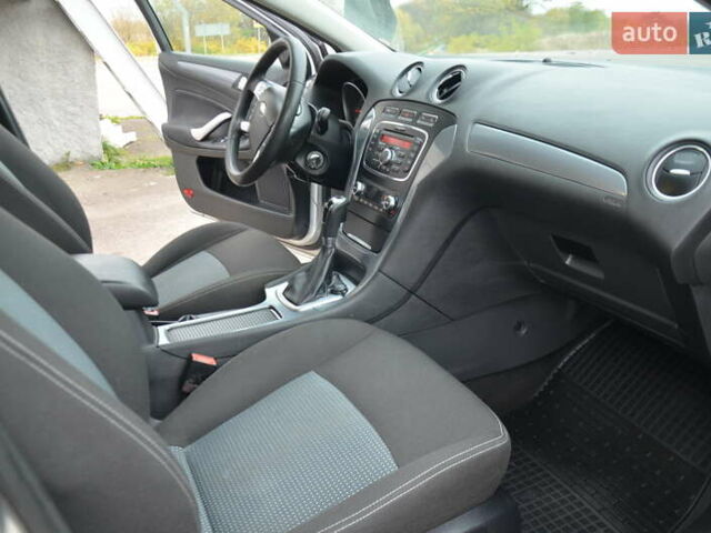 Серый Форд Мондео, объемом двигателя 2 л и пробегом 206 тыс. км за 7750 $, фото 53 на Automoto.ua