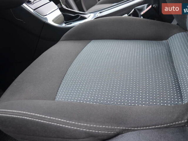 Серый Форд Мондео, объемом двигателя 2 л и пробегом 206 тыс. км за 7750 $, фото 37 на Automoto.ua