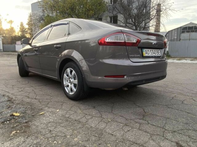 Серый Форд Мондео, объемом двигателя 1.6 л и пробегом 266 тыс. км за 11500 $, фото 1 на Automoto.ua