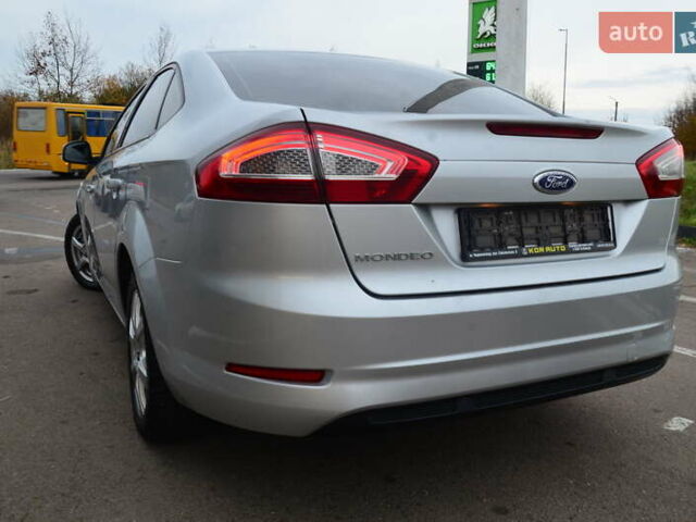 Сірий Форд Мондео, об'ємом двигуна 2 л та пробігом 206 тис. км за 7888 $, фото 25 на Automoto.ua