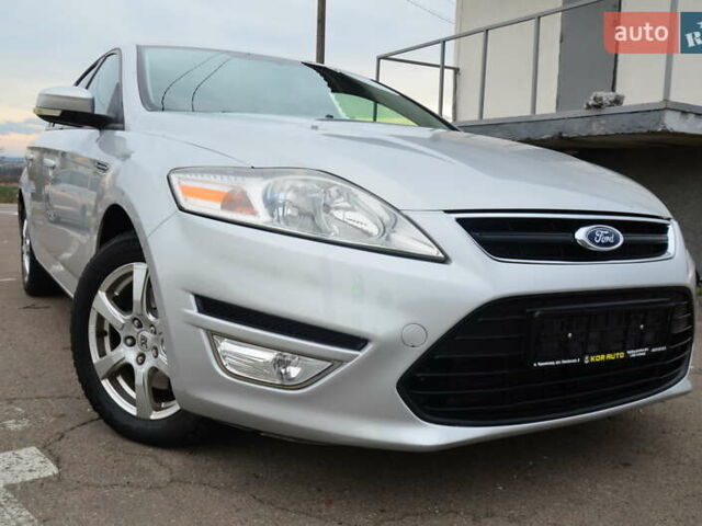 Сірий Форд Мондео, об'ємом двигуна 2 л та пробігом 206 тис. км за 7888 $, фото 17 на Automoto.ua