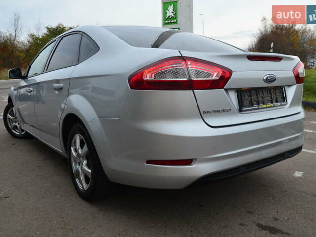 Сірий Форд Мондео, об'ємом двигуна 2 л та пробігом 206 тис. км за 7888 $, фото 26 на Automoto.ua