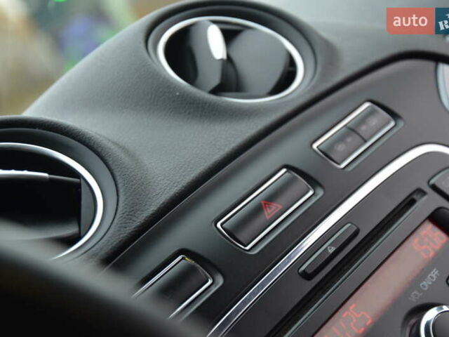 Серый Форд Мондео, объемом двигателя 2 л и пробегом 206 тыс. км за 7750 $, фото 41 на Automoto.ua