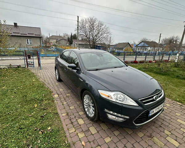 Серый Форд Мондео, объемом двигателя 1.56 л и пробегом 230 тыс. км за 10500 $, фото 46 на Automoto.ua