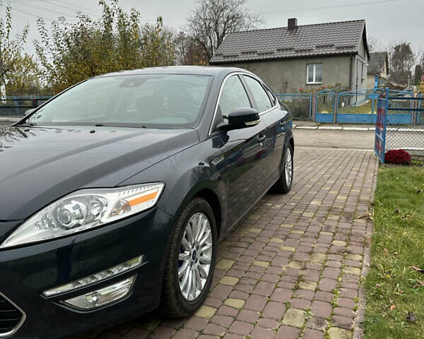 Серый Форд Мондео, объемом двигателя 1.56 л и пробегом 230 тыс. км за 10500 $, фото 61 на Automoto.ua
